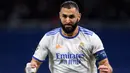 Real Madrid dinobatkan sebagai klub dengan sponsor jersey termahal saat ini. Los Blancos diketahui menandatangani kesepakatan sponsorship mereka dengan Emirates pada tahun 2012 dengan nilai 413 juta dolar. Namun, mereka akan menjadi sponsor utama hingga akhir musim ini. (AFP/Oscar Del Pozo)