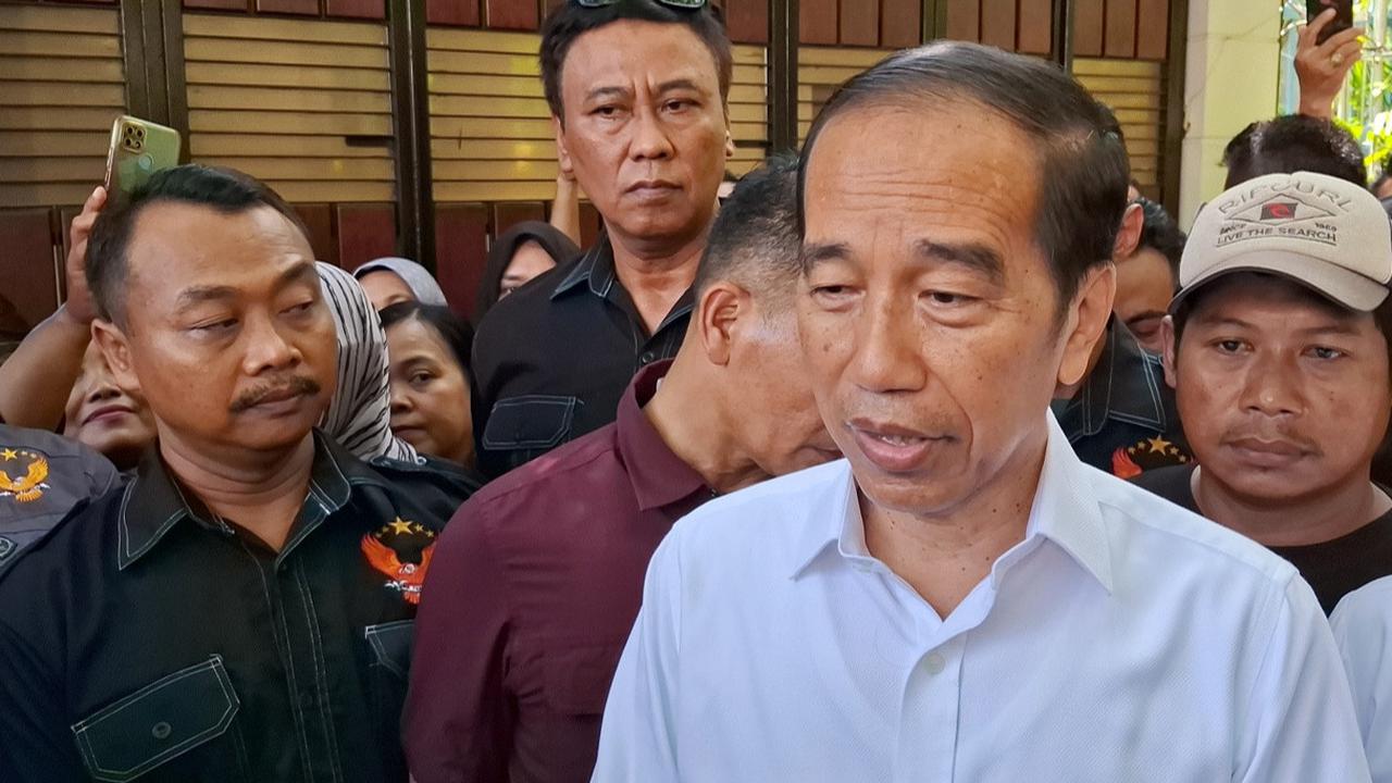 VIDEO: Sikap Jokowi Tak Goyah Didemo Roy Suryo Dkk soal Ijazah, Hanya Tunduk Pada Hakim