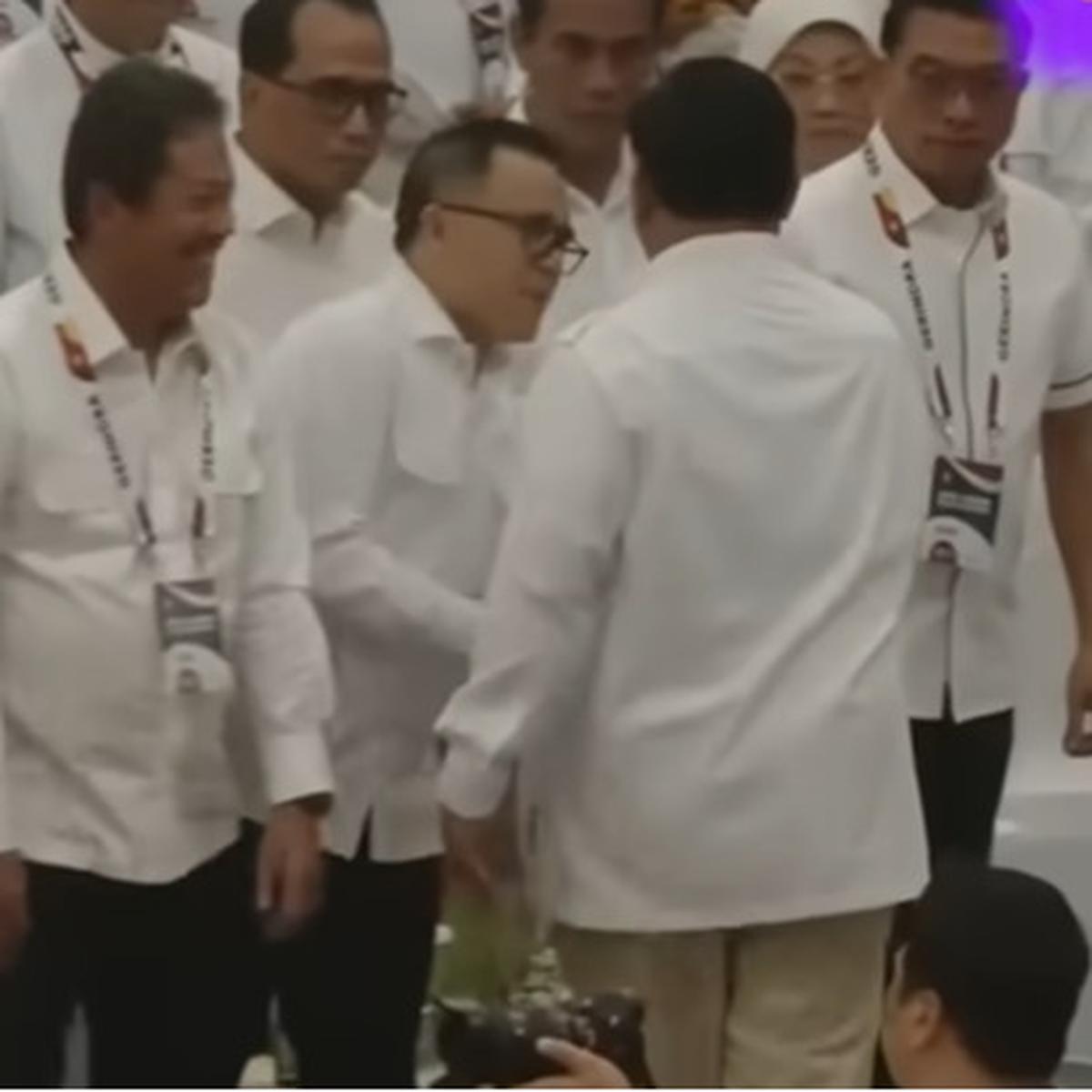 Momen Kader utusan Megawati Sampaikan Pesan ke Prabowo