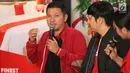 Selebriti dan Travel Content Creator Indonesia, Gading Marten memberi paparan melalui Program Tenaga Kerja Impian di Jakarta, Kamis (22/8/2019).  Program yang digagas RedDoorz bertujuan mengembangkan kreativitas milenial sekaligus mempromosikan destinasi wisata Indonesia. (Liputan6.com/Fery Pradolo)