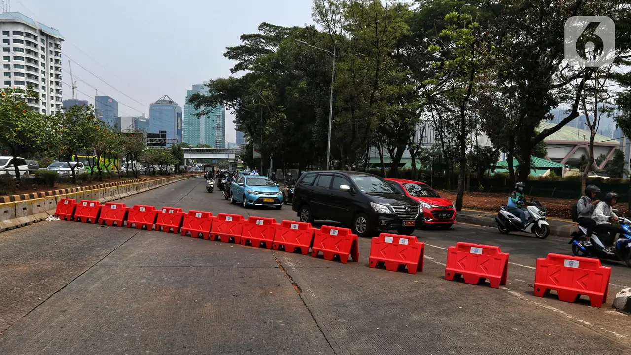 Jelang Pelantikan Presiden, Sejumlah Ruas Jalan Menuju DPR Ditutup