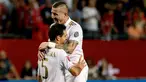 AC Milan mengalahkan Bayern Munchen lewat adu penalti 5-3, setelah sebelumnya imbang 3-3 dalam waktu normal 90 menit dalam International Champions Cup 2016 di Soldier Field, Chicago, Kamis (28/7/2016) pagi WIB. (EPA/John Gress)