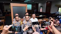 Kapolda Kalsel, Irjen Pol Andi Rian Djajadi memberikan keterangan terkait perkembangan kasus pembunuhan di wilayah Polres Banjar.