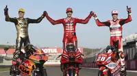 Pembalap Ducati Lenovo Team, Francesco Bagnaia, berhasil merebut gelar dunia MotoGP 2022. (AP/Alberto Saiz)