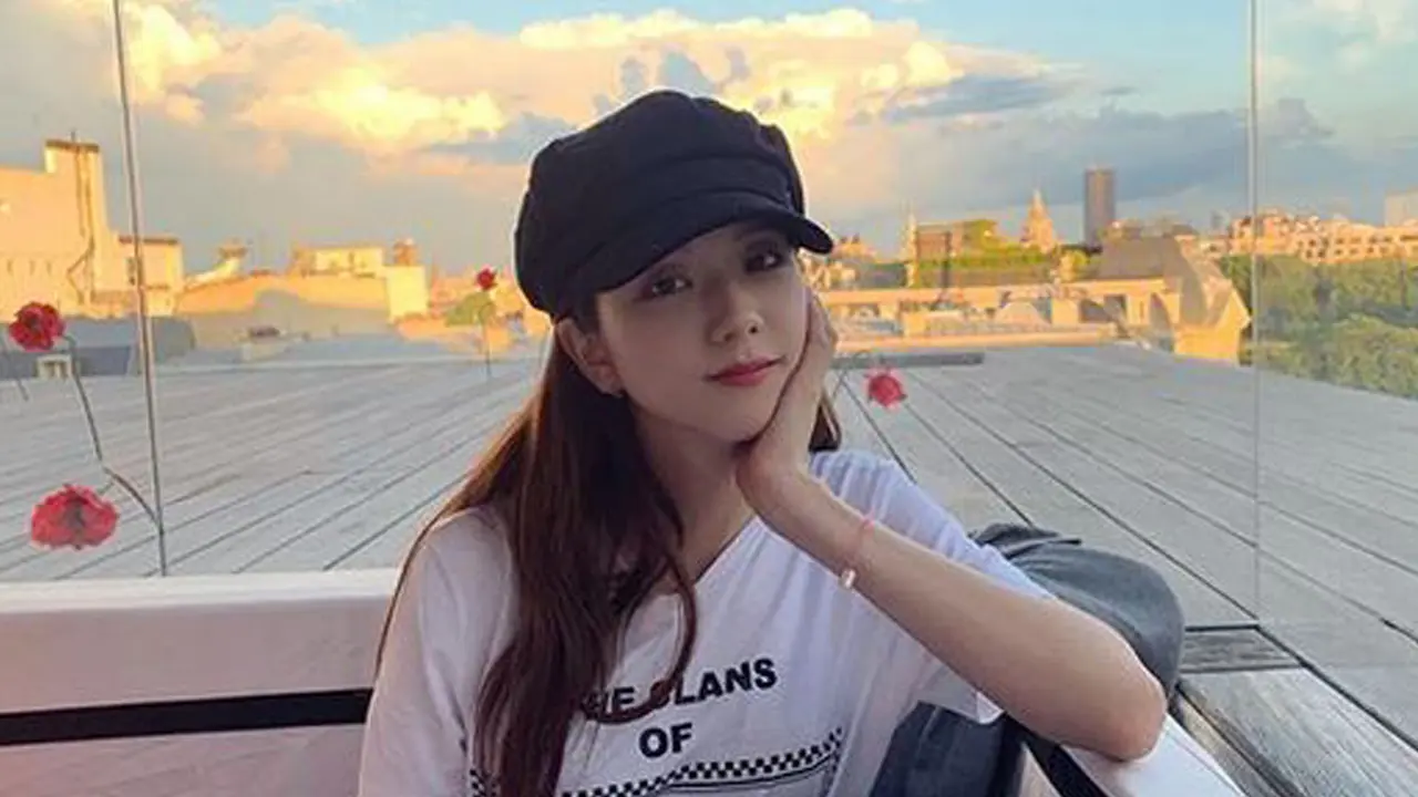 4 Momen Liburan Jisoo BLACKPINK