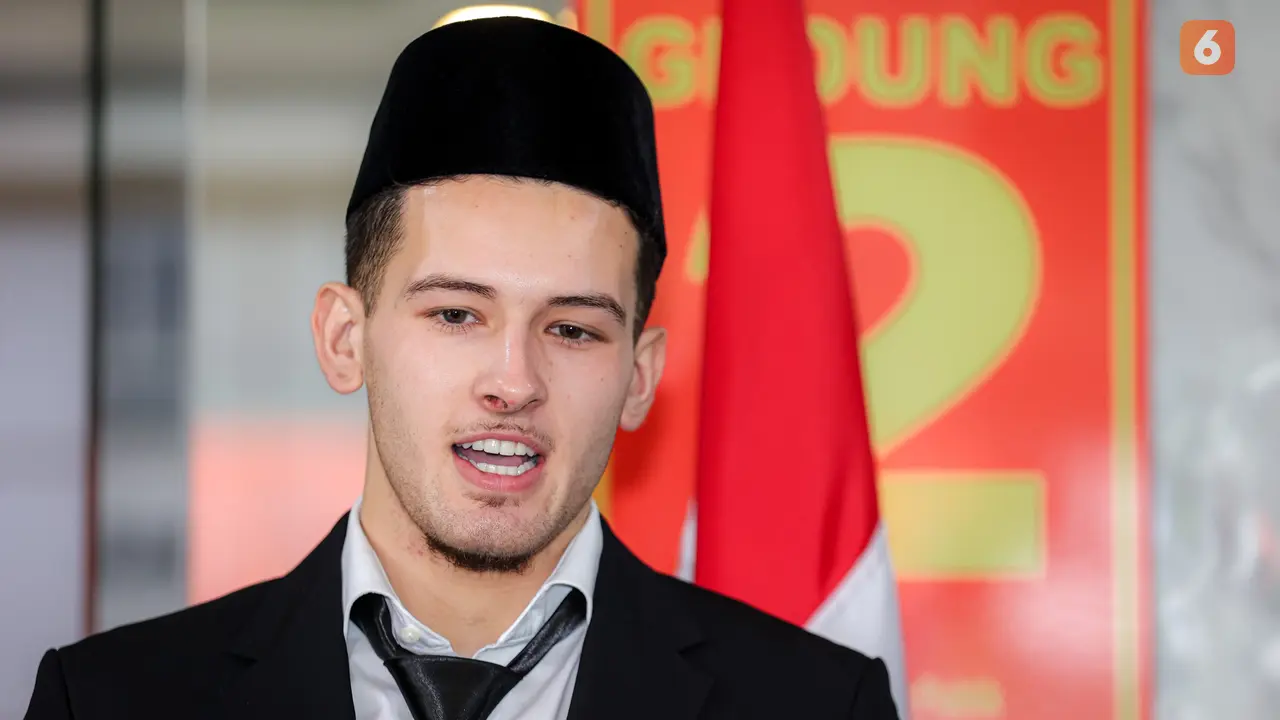 Foto: Wajah Semringah Justin Hubner usai Disumpah Jadi WNI, Siap Perkuat Timnas Indonesia