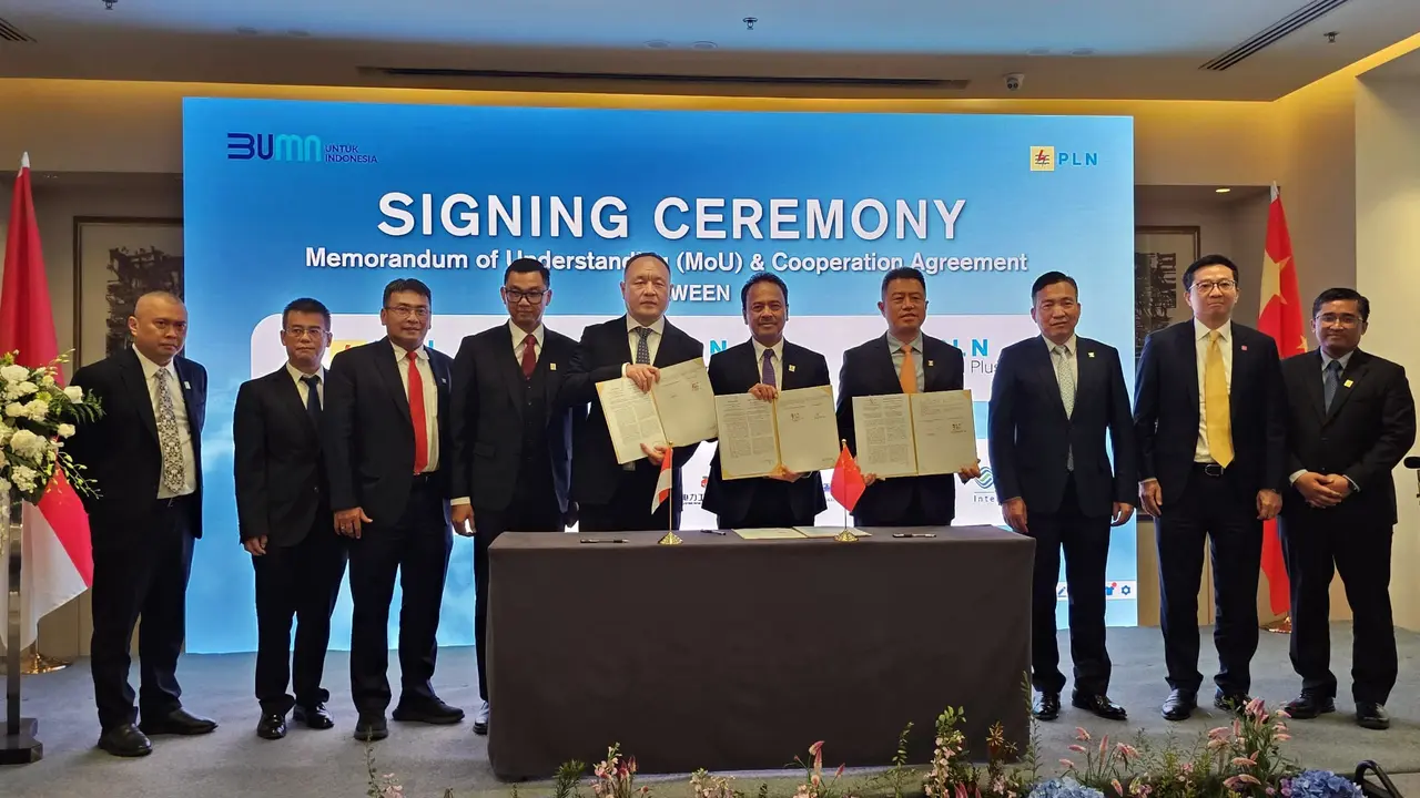 PLN menjalin kerja sama dengan tujuh perusahaan asal China terkait bisnis kelistrikan dan akselerasi pembangkit Energi Baru Terbarukan (EBT) dalam Indonesia - China Business Forum di Beijing. (Dok PLN)