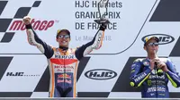 Marquez dan Rossi tidak saling bertegur sapa. (AP Photo/David Vincent)