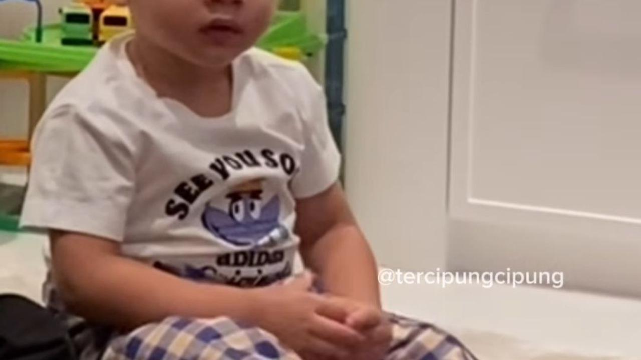 Gemas! 10 Potret Rayyanza Anak Raffi Ahmad dan Nagita Ikut Acara Pengajian, Pake Peci dan Sarung