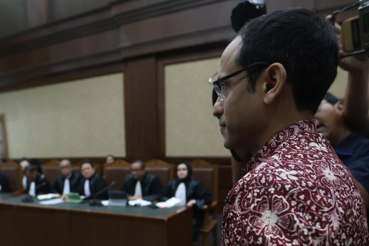 FOTO: Nadiem Makarim Mengaku Sakit Saat Jalani Sidang Korupsi Chromebook