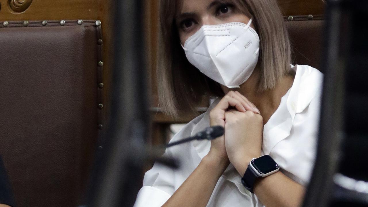 FOTO: Sidang Lanjutan Nia Ramadhani dan Ardi Bakrie