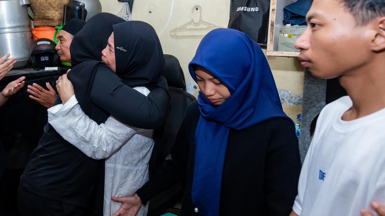 Takziah ke Rumah Duka, Puan Janji Bantu Pendidikan Adik dan Belikan Motor Buat Ayah Affan