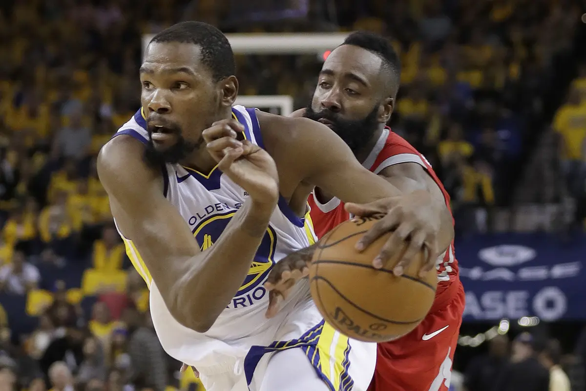 Duel Kevin Durant dengan James Harden
