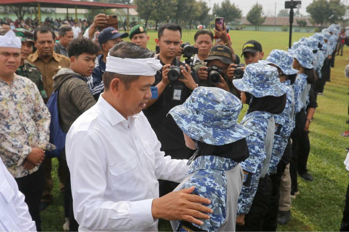 Dedi Mulyadi temui anak-anak yang dibina di Markas Kotrad Depok