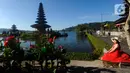 Pura Lingga Petan: Pelinggih (tempat pemujaan) Dewa Siwa, Pura Penataran Puncak Mangu: Pelinggih Dewa Wisnu, Pura Terate Bang: Pelinggih Dewa Brahma, Pura Dalem Purwa: Pelinggih Dewi Danu, dewi air, sungai, dan danau yang dikenal sebagai dewa kesuburan, serta Stupa Buddha: sebagai makna keselarasan dan harmoni beragama. (merdeka.com/Arie Basuki)
