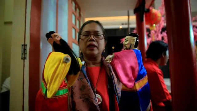 Dwi Woro, pendiri Potehi Rumah Cinta Wayang