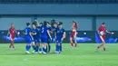 Garuda Pertiwi pun tumbang dan gagal lolos ke turnamen utama di Australia tahun depan. Kekalahan ini mengakhiri perjalanan Indonesia di kualifikasi Piala Asia Wanita 2026. (Bola.com/M Iqbal Ichsan)
