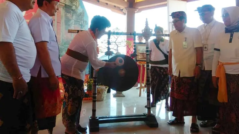 PT Bank Rakyat Indonesia (Persero) dan Masyarakat Perlindungan Indikasi Geografis (MPIG) Garam Amed Bali menggelar Festival Garam Amed di Amed, Karangasem, Bali.