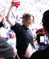 Intip gaya Barbara Palving yang pamer baby bump di Piala Dunia 2026 (@realbarbarapalvin)