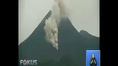 Di wilayah Klaten belum dilaporkan terjadinya hujan abu dan warga diminta tidak panik dan mematuhi rekomendasi dari pemerintah untuk tidak beraktivitas di radius 3 kilometer dari kawah.