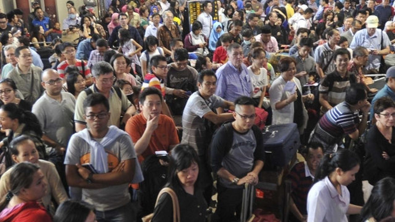 Imbas kebakaran, penumpang menumpuk di Terminal 2D Soekarno-Hatta