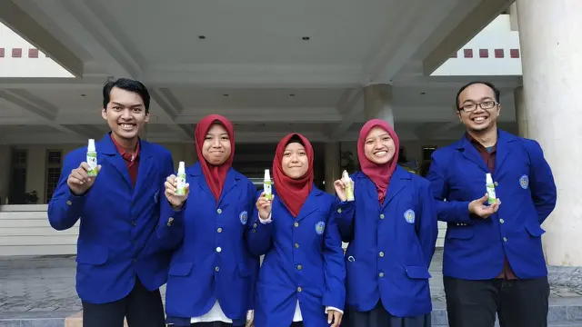 Bau kaki