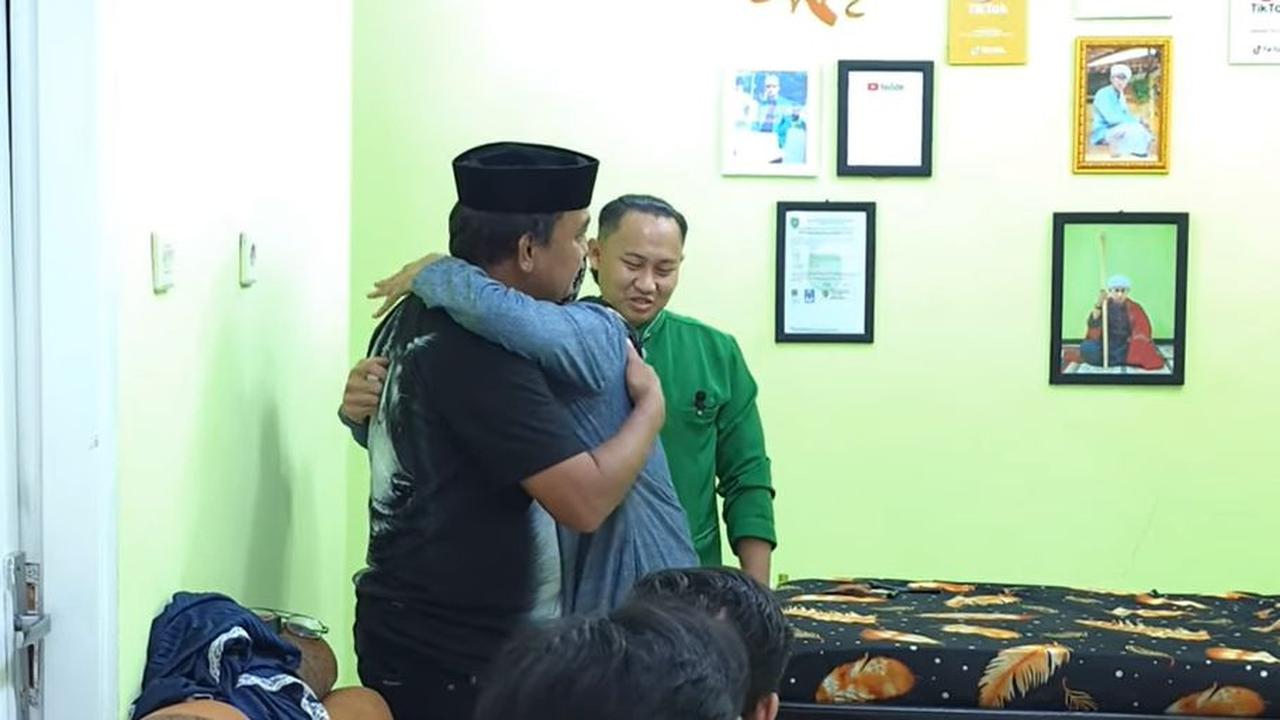 Usai Dioperasi Dulu, Istri Azis Gagap Berobat ke Alternatif Langsung Sembuh 'Alhamdulillah