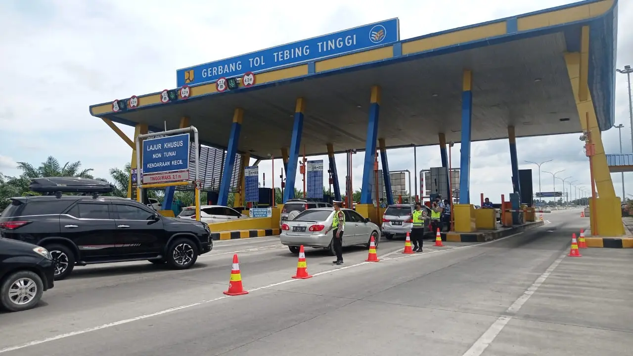 Gerbang Tol Tebing Tinggi