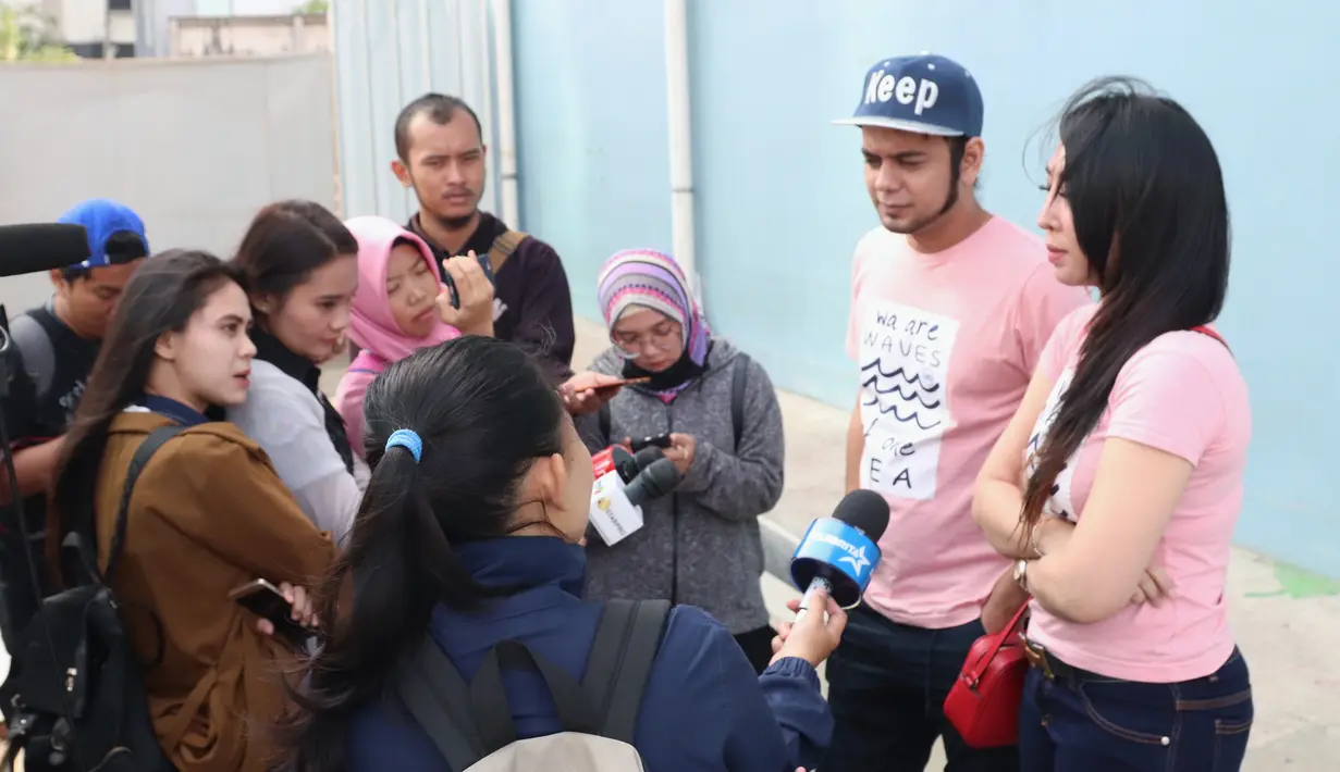 Rio Reifan dan Henny Mona