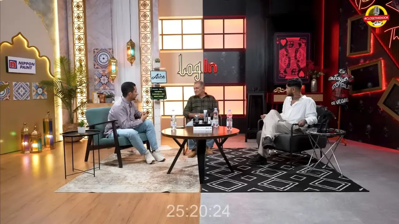 Habib Jafar, Onadio Leonardo, dan Papa Onad berbincang dalam Podcast Login. (Source: Youtube Deddy Corbuzier)