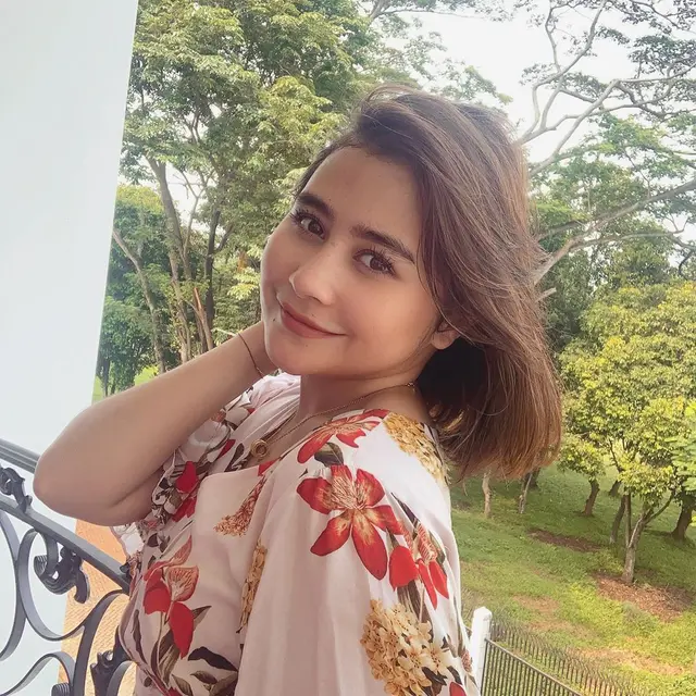 6 Momen Prilly Masak Kue untuk Berbuka Puasa, Gosong Tapi Tetap Enak
