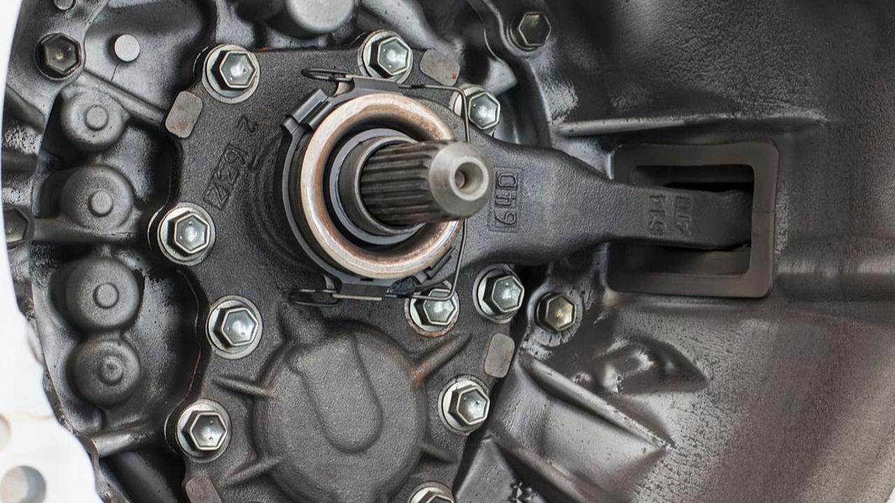 Fungsi, Cara Kerja, dan Tanda Kerusakan Release Bearing Mobil Manual