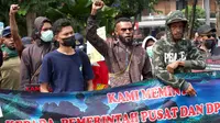 Sebanyak 200 mahasiswa yang tergabung dalam Forum Mahasiswa Papua untuk Daerah Otonomi Baru (DOB) Jabodetabek berunjuk rasa di dua titik di Jakarta, Kamis (23/6/2022) (Istimewa)