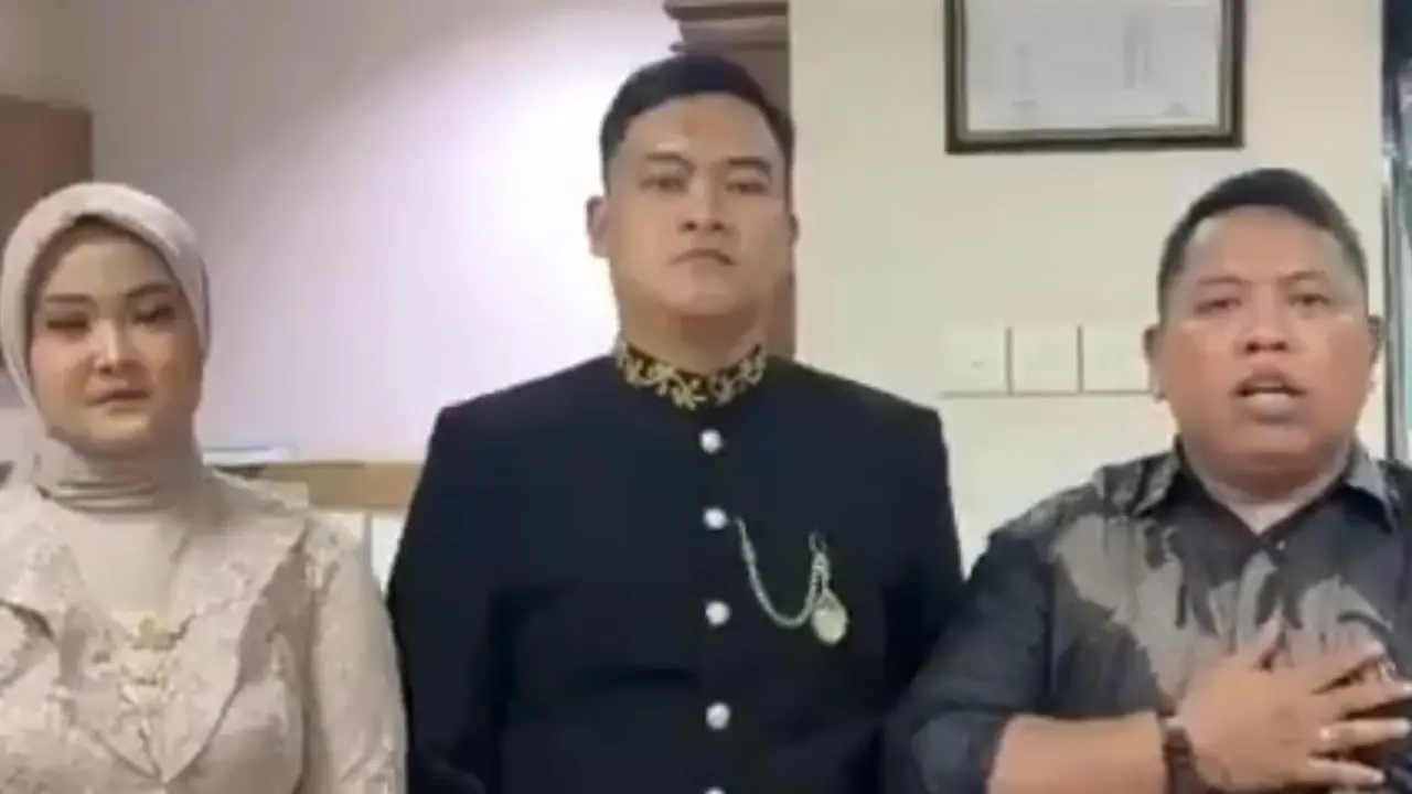 Terduga keluarga yang menggelar hajatan dan melakukan pengeroyokan terhadap seorang perempuan berinisial AAN yang dituduh mencuri amplop.