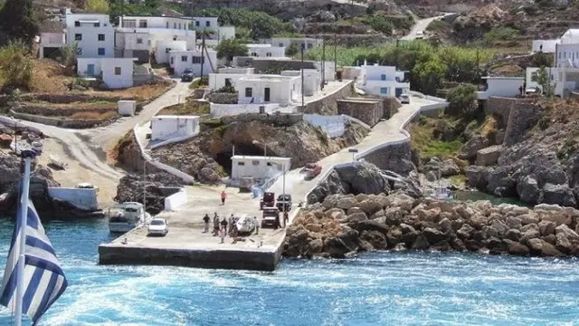 Pulau Antikythera (sumber: greececitydaily)