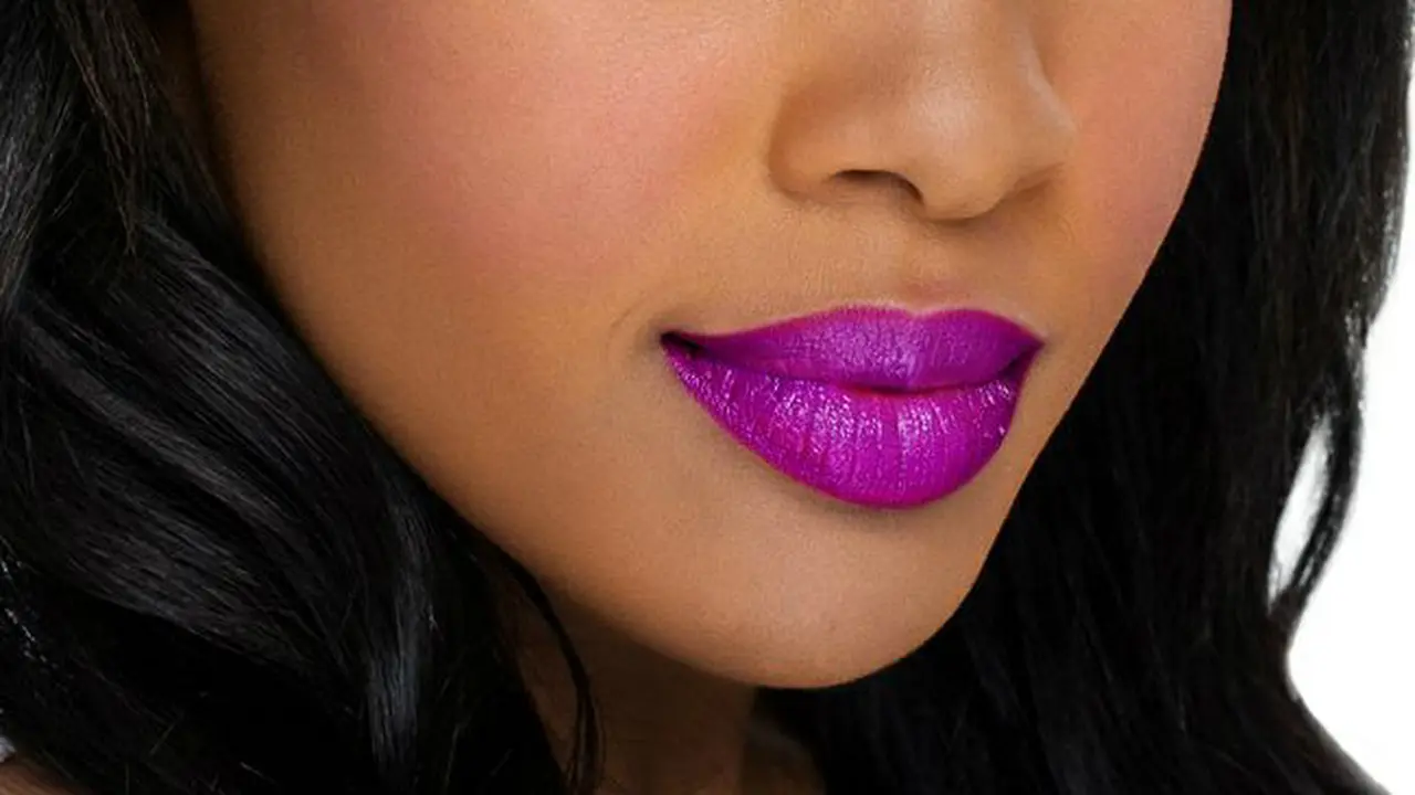 Lipstik Ungu