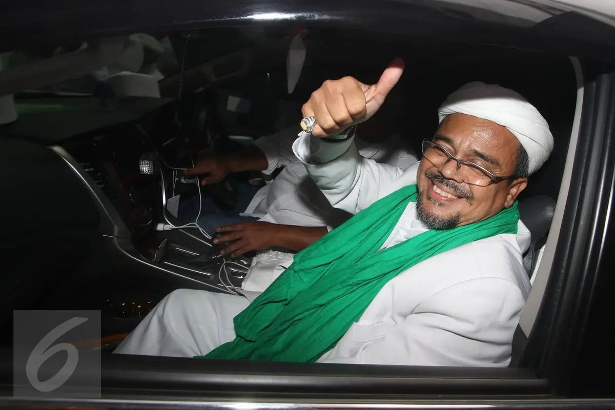 20161123-Rizieq-Shihab-Usai-Penuhi-Panggilan-Bareskrim-Jakarta-FF