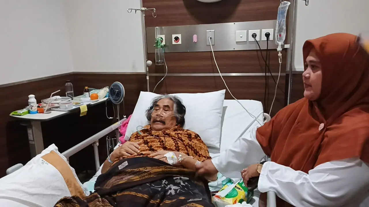 Jaja Miharja dirawat di RS. (M Altaf Jauhar/ Liputan6.com)