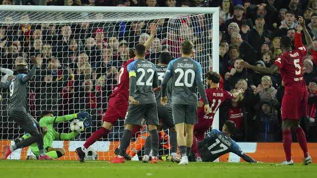 Salah dan Nunez Cetak Gol, Liverpool Tekuk Napoli di Liga Champions