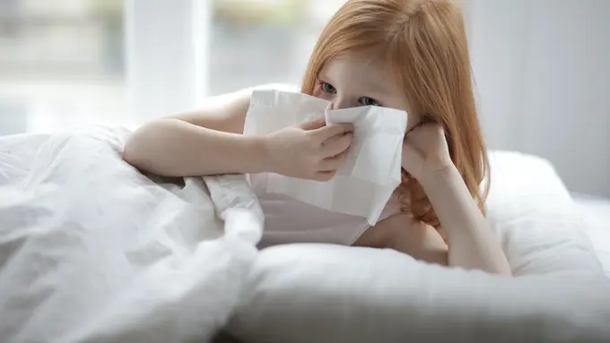 Jangan Panik, Ini Langkah Penanganan Flu Singapura pada Anak yang Bisa Dilakukan di Rumah