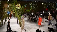 3 Tren dari Runway Paris Haute Couture 2026, Eksplorasi Tubuh sampai Teknologi