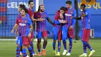 Barcelona sukses kalahkan Juventus pada pertandingan Joan Gamper Thropy meski tanpa sang bintang, Lionel Messi. Mereka tampil kompak dan berhasil melakukan serangan secara konsisten hingga mengurung pertahanan Juventus. (Foto: AFP/Pau Barrena)