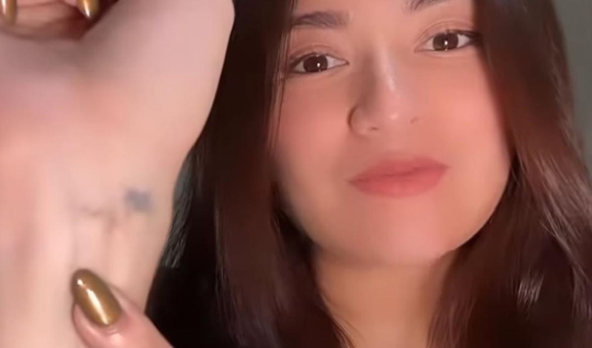 Nathalie Holscher kemudian menunjukan tato di bagian jarinya yang sudah hilang. Begitu juga dengan tato lainnya yang ada di bagian bawah tangan.<br>