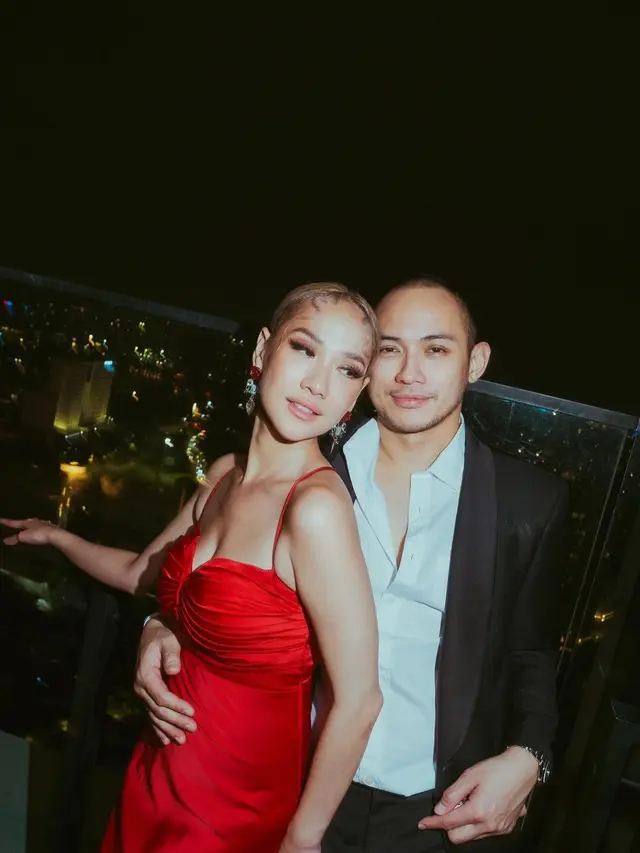 6 Gaya Bucin Serasi Bunga Citra Lestari dan Tiko Aryawardhana yang Selalu Hadiri Event Bersama