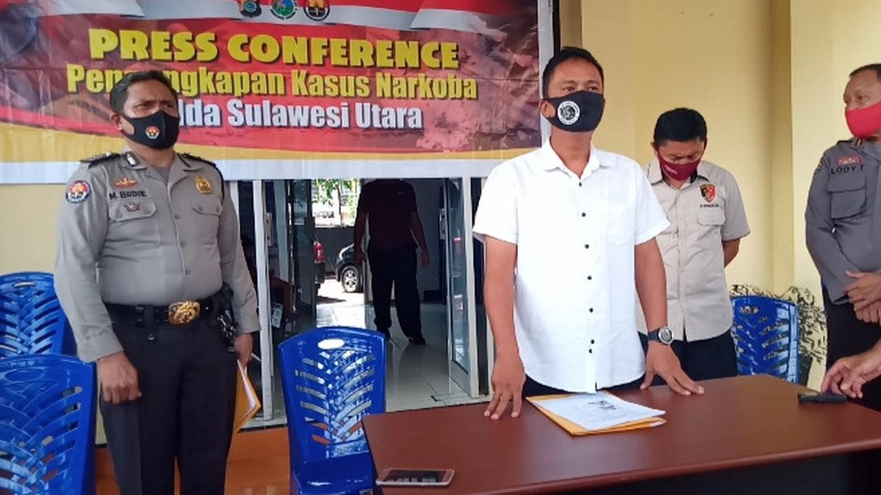 Direktorat Reserse Narkoba Polda Sulut membeberkan pengungkapan kasus sabu saat jumpa pers di Mapolda Sulut, Rabu (8/7/2020).