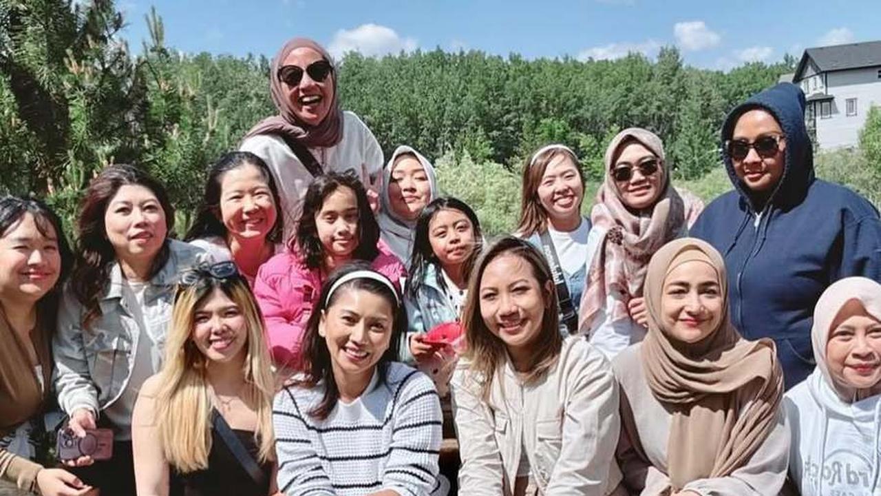 Potret Perayaan Idul Adha di Kanada Ala Cindy Fatikasari dan Tengku Firmansyah, Malah Olahraga dan Makan Martabak