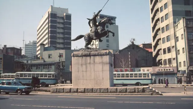 8 Potret Lawas Suasana Ibu Kota Korea Selatan, Bak Drama Korea Era 70-an