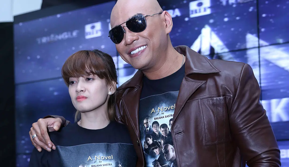 Chika menjadi wanita perkasa, terjadi dalam film Triangle: The Dark Side. Deddy Corbuzier mengaku bahwa film laga itu berbeda dari sebelumnya. (Nurwahyunan/Bintang.com)