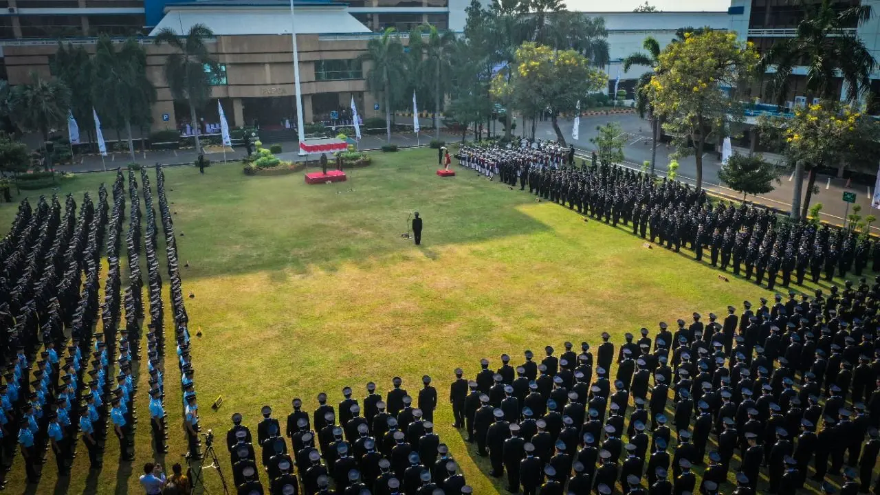 Direktorat Jenderal Bea Cukai Kementerian Keuangan menerima penghargaan Wilayah Bebas dari Korupsi (WBK) dan Wilayah Birokrasi Bersih dan Melayani (WBBM) dari Kementerian PANRB.  (Dok Bea Cukai)