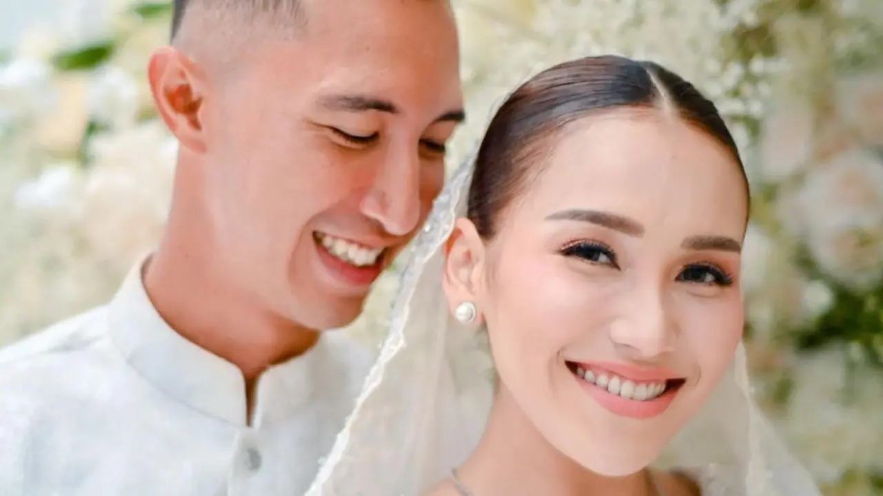 Potret Tampan Lettu Fardhana saat Lamaran dengan Ayu Ting Ting, Kenakan Busana Adat Melayu